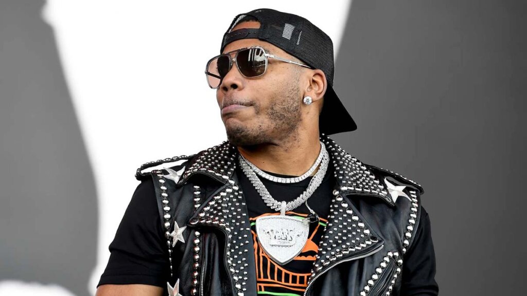 Watch Nelly Leak Sex Tape On Instagram Rapper Issues Apology Soon
