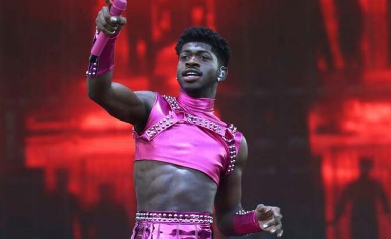Watch Lil Nas X Wardrobe Malfunction Video Goes Viral Therecenttimes ...
