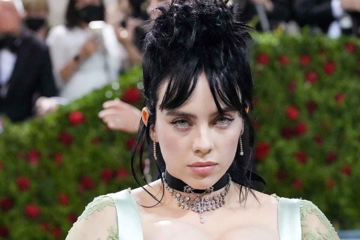 What is Tourette Syndrome? Billie Eilish Opens Up About Having Syndrome ...