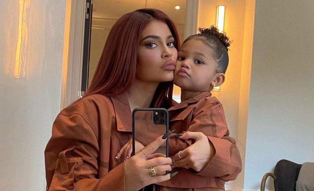 Kylie Jenner Bought A Pac-man Machine At $60m Mansion For Her Daughter Stormi