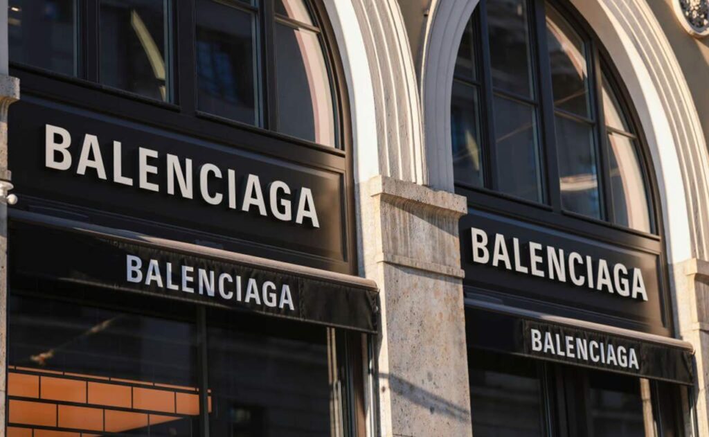 Balenciaga Sale