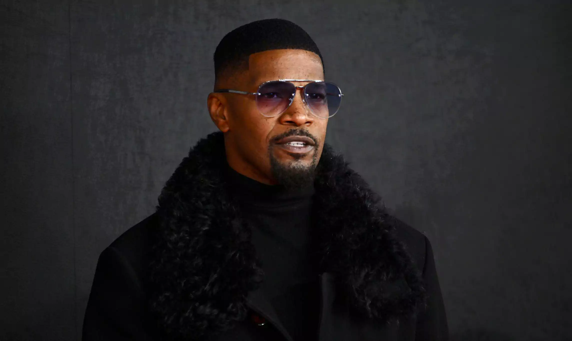 Fans Urged To 'pray For Jamie' As Jamie Foxx Remains Hospitalized For ...