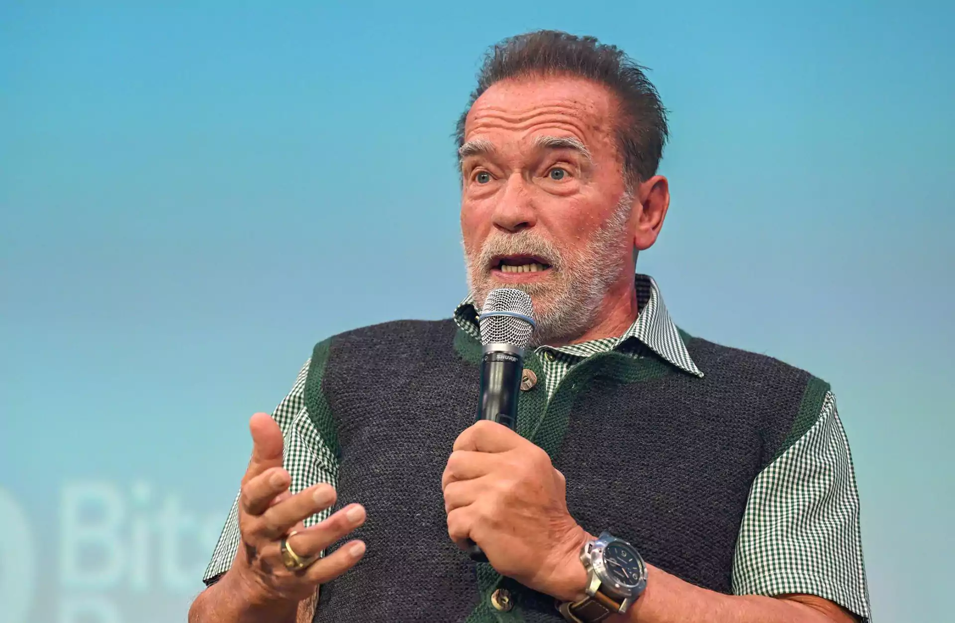 Arnold Schwarzenegger Opens Up About 2003 Scandal Addressing Accusations Of Inappropriate 5764