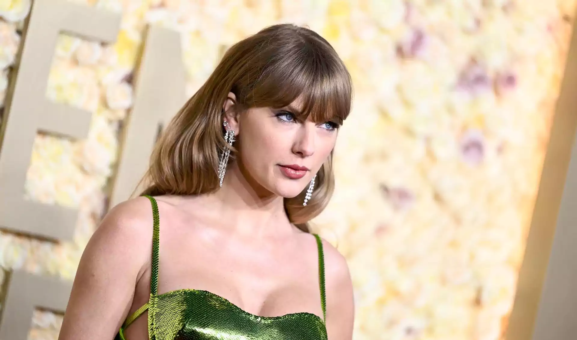 Taylor Swift Ai Images Spark Outrage Swifties Rally Against Deepfakes